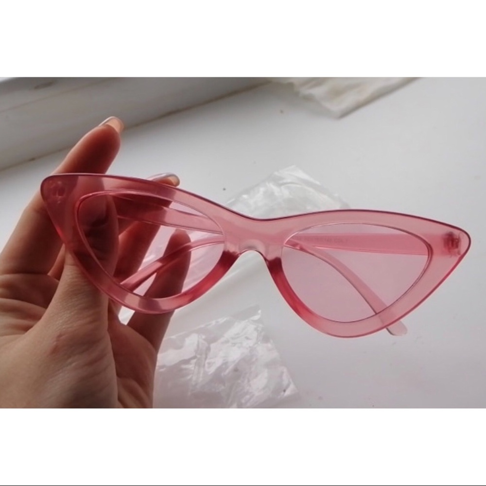 SOLD ! NEW Translucent Pink Cat Eye Sun Glasses